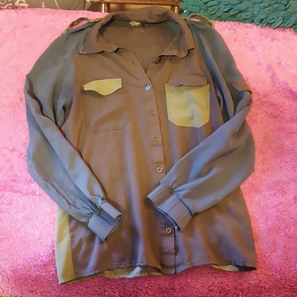 Super cute tunic - Picture 1 of 1